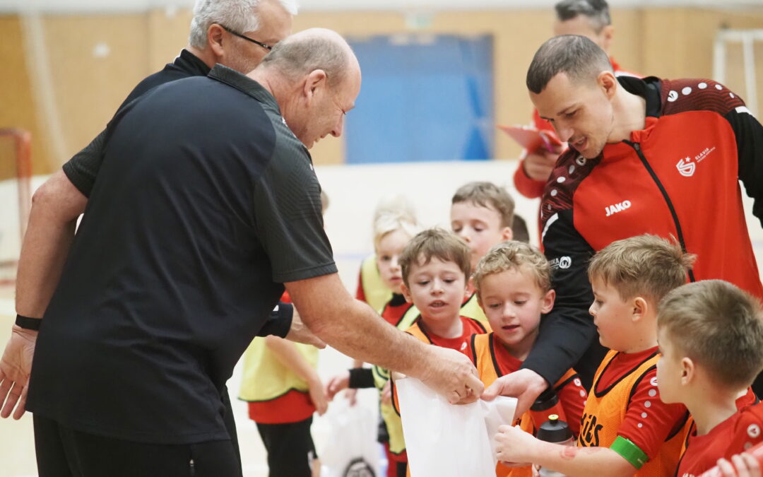 OFS Hradec Králové uspořádal v GAPA aréně Třebeš turnaj minipřípravek 3+0 + fotogalerie